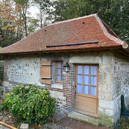 Manoir de l'Aumônerie Saint-Martin-de-Boscherville Exterior foto