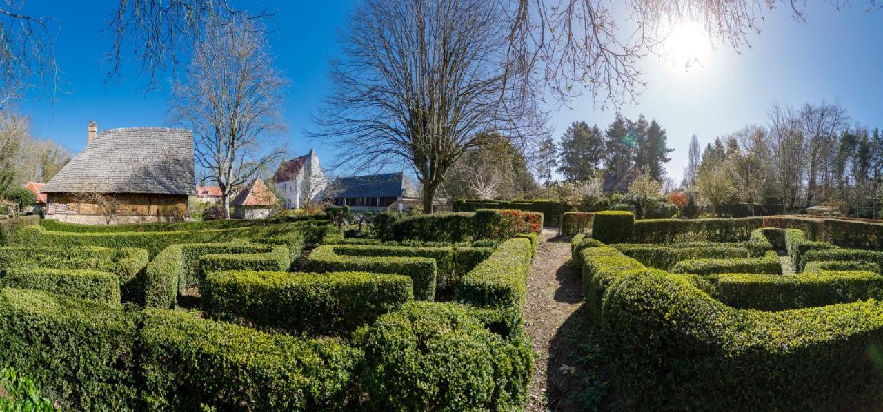 Manoir de l'Aumônerie Saint-Martin-de-Boscherville Exterior foto