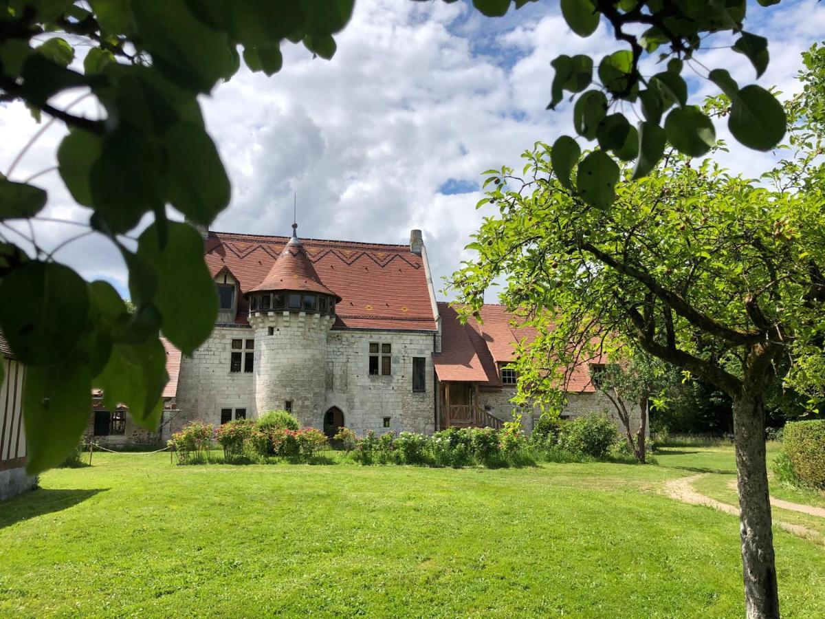 Manoir de l'Aumônerie Saint-Martin-de-Boscherville Exterior foto