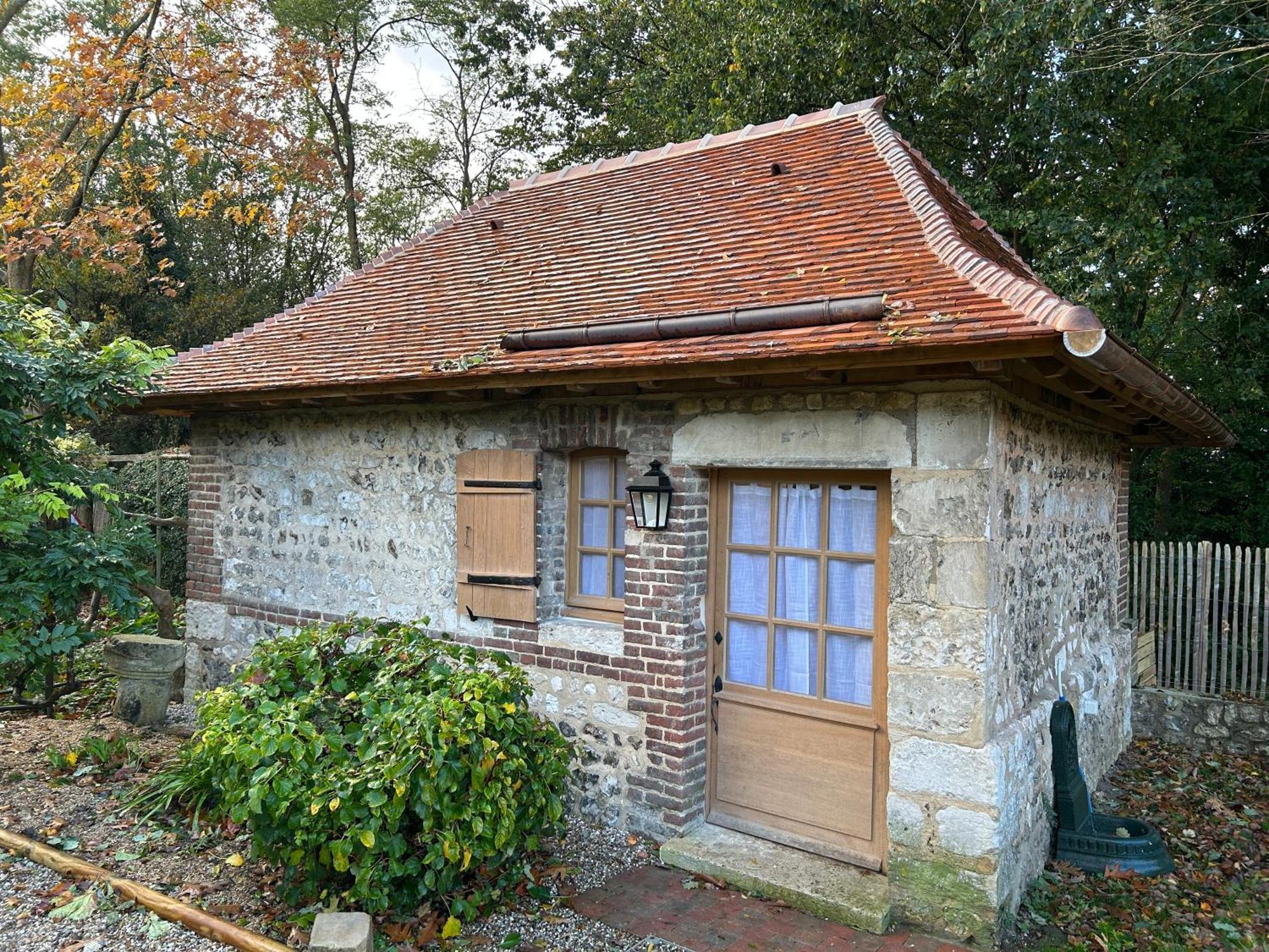 Manoir de l'Aumônerie Saint-Martin-de-Boscherville Exterior foto