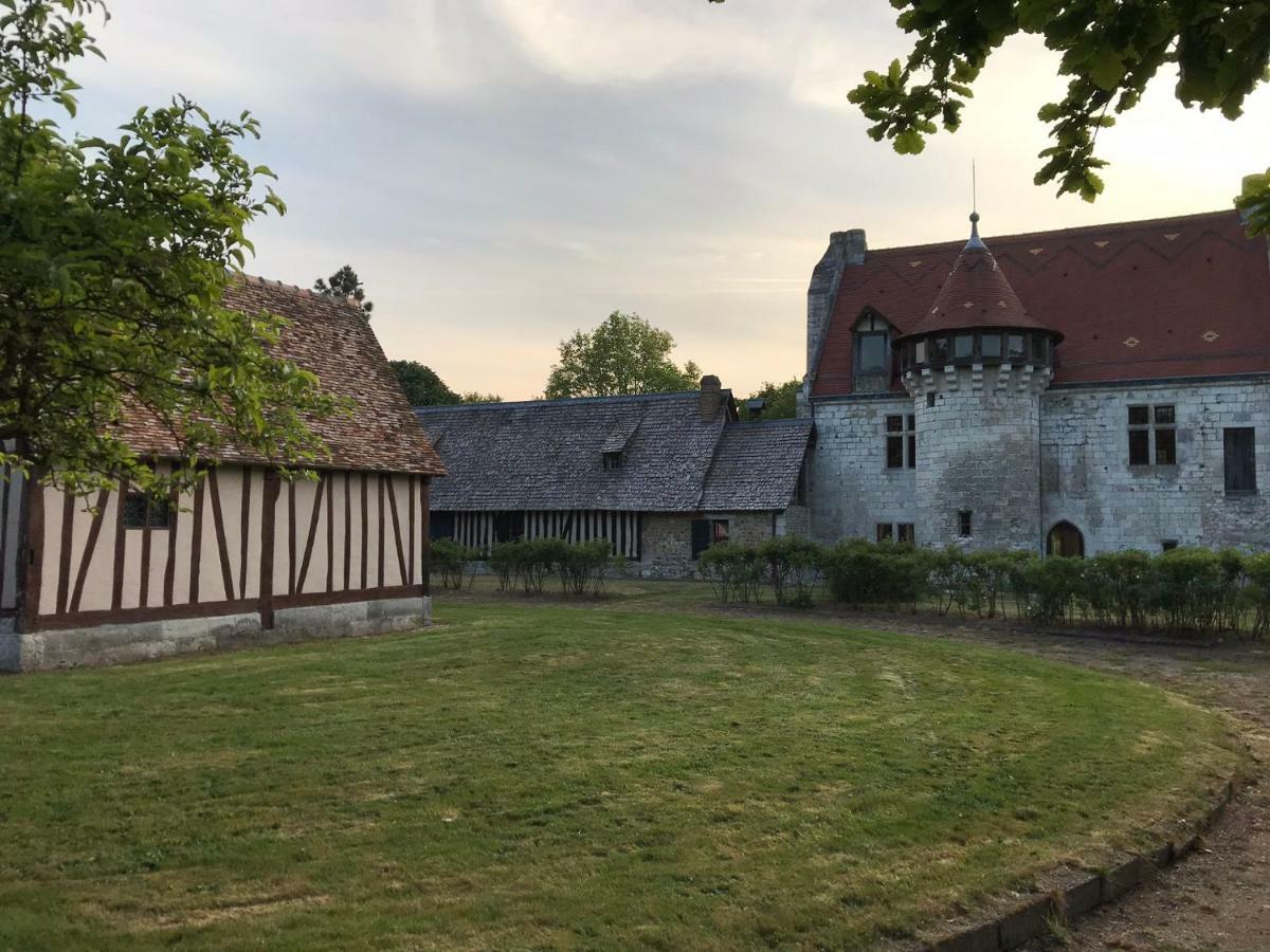 Manoir de l'Aumônerie Saint-Martin-de-Boscherville Exterior foto