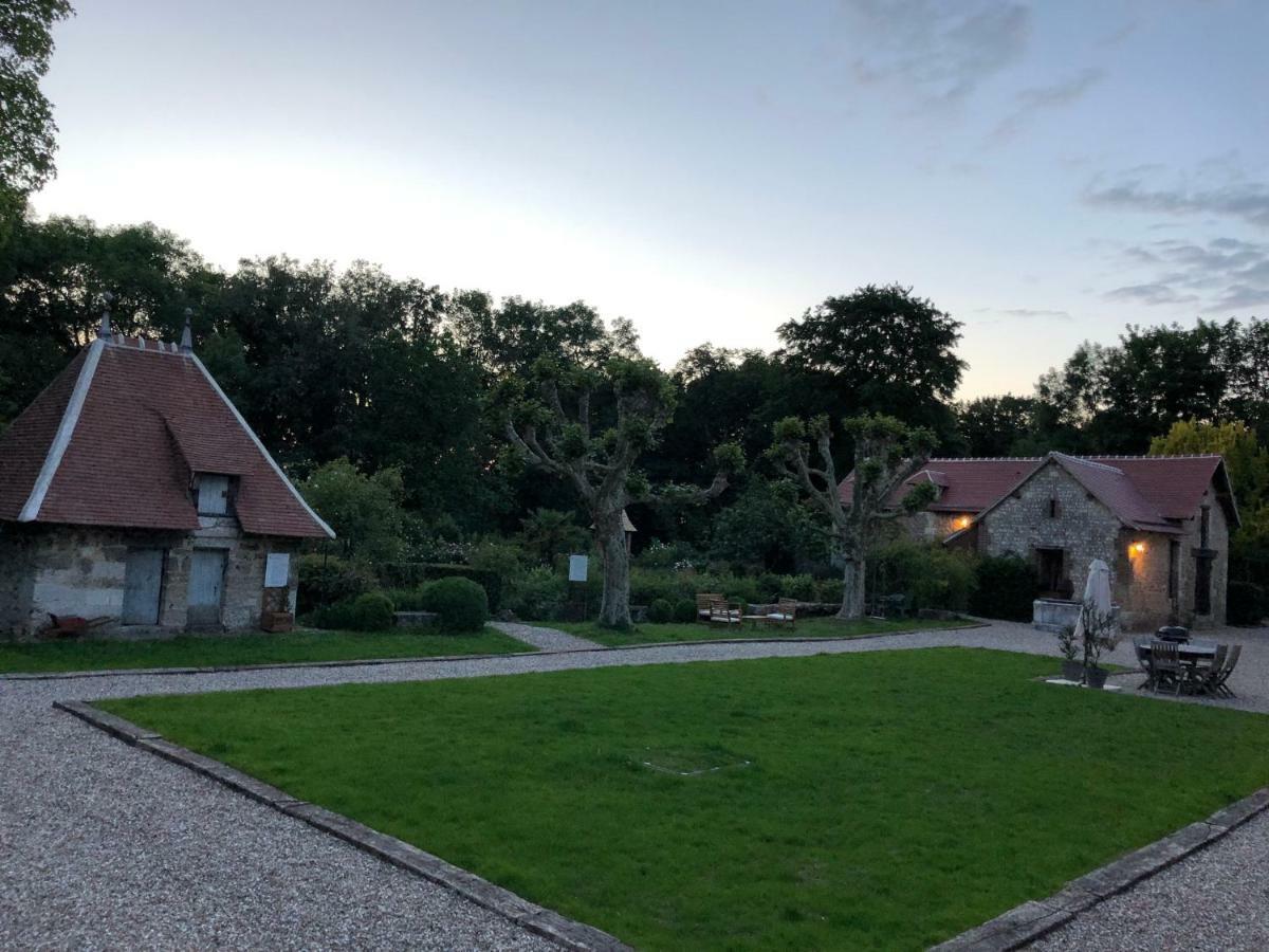 Manoir de l'Aumônerie Saint-Martin-de-Boscherville Exterior foto